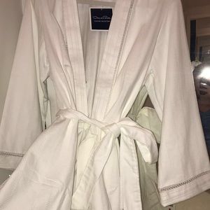 Oscar de la Renta white robe